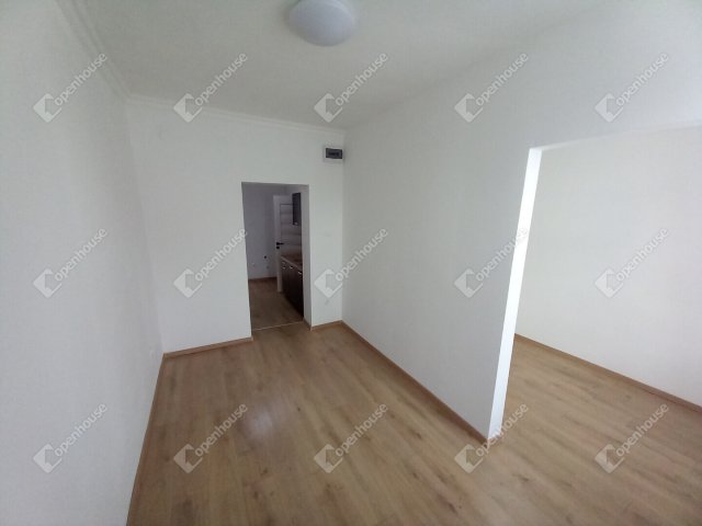 Eladó családi ház, Debrecenben 33.5 M Ft, 2 szobás