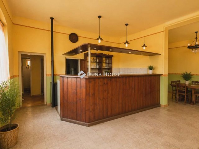 Eladó üzlethelyiség, Tiszajenőn 6.99 M Ft / költözzbe.hu