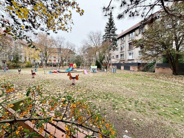 Eladó panellakás, Budapesten, IV. kerületben 99.8 M Ft, 4 szobás