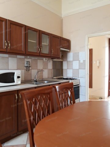 Kiadó téglalakás, albérlet, Győrött, Vörösmarty utcában