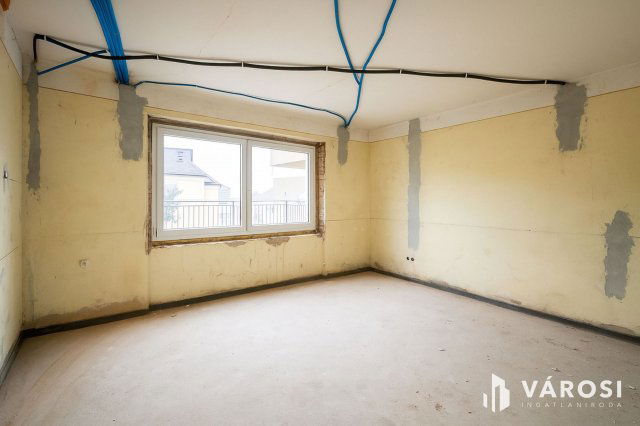 Eladó családi ház, Orosházán 52 M Ft, 5+1 szobás