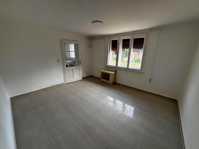 Kiadó családi ház, albérlet, Budapesten, XV. kerületben