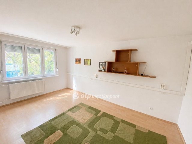 Eladó panellakás, Budapesten, X. kerületben 72.5 M Ft, 2+1 szobás