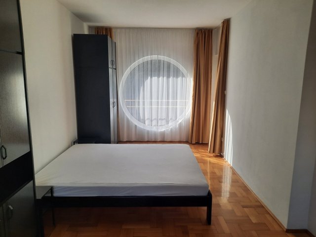 Kiadó családi ház, albérlet, Szegeden 450 E Ft / hó, 3 szobás