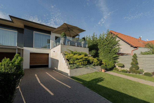 Eladó ikerház, Ürömön, Rókahegyi úton 219 M Ft, 4 szobás