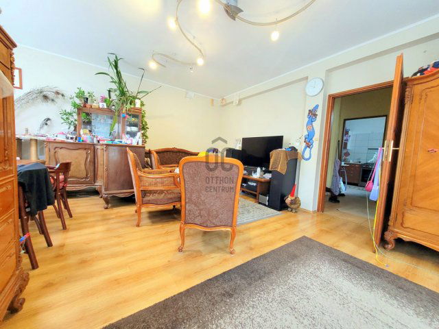 Eladó ikerház, Csömörön 132.2 M Ft, 4 szobás