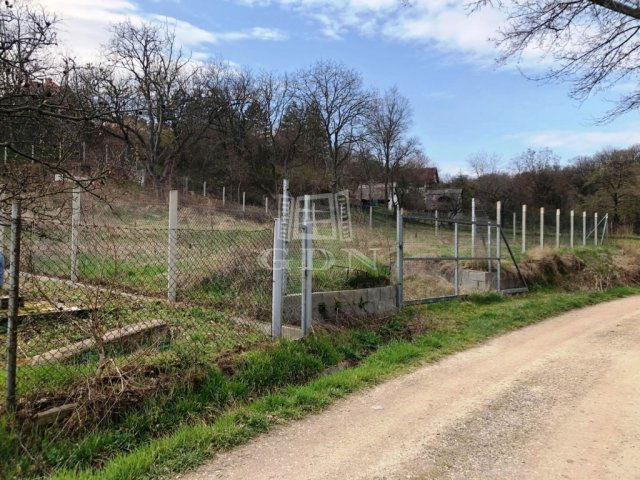 Eladó telek, Sukorón 40 M Ft / költözzbe.hu