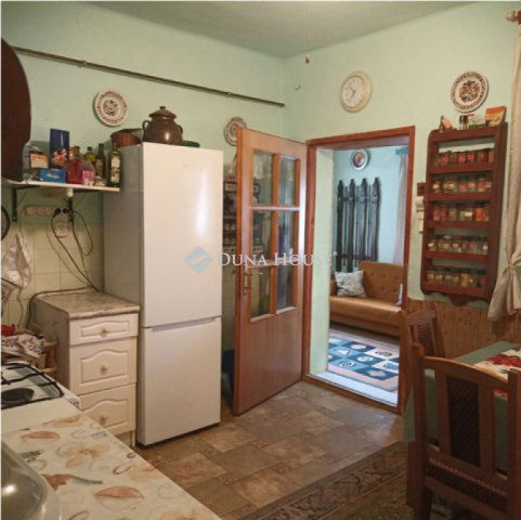 Eladó családi ház, Zalaegerszegen 28 M Ft, 2 szobás