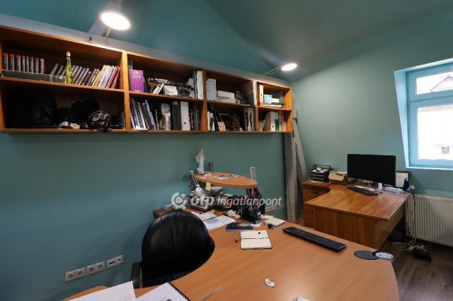 Eladó családi ház, Budapesten, XIV. kerületben 339 M Ft