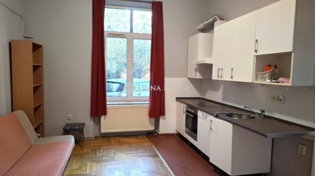 Kiadó téglalakás, albérlet, Budapesten, VIII. kerületben