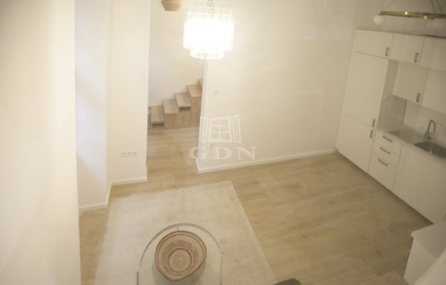 Eladó téglalakás, Budapesten, VII. kerületben 54 M Ft