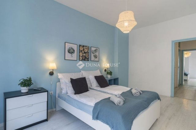 Eladó téglalakás, Budapesten, VII. kerületben 135 M Ft, 4 szobás