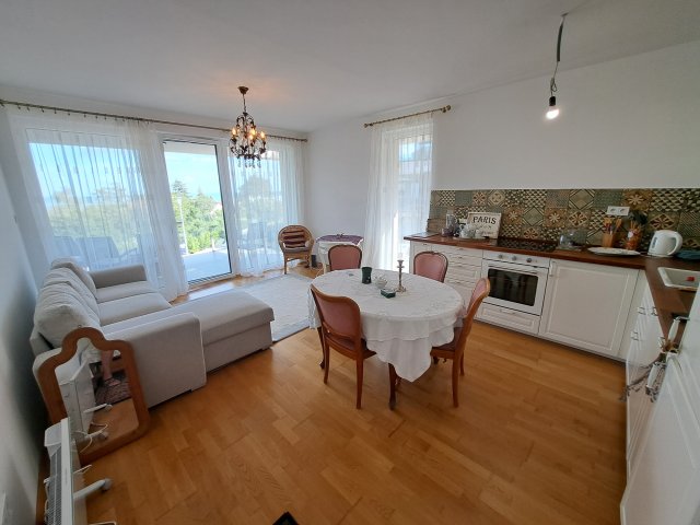 Eladó téglalakás, Balatonalmádiban 89 M Ft, 2 szobás
