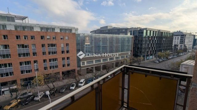 Eladó téglalakás, Budapesten, XIII. kerületben 67 M Ft, 2 szobás