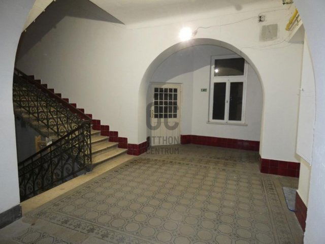 Eladó téglalakás, Budapesten, VI. kerületben 106 M Ft, 4 szobás