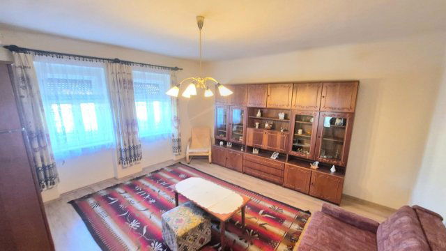 Eladó családi ház, Baján 21.99 M Ft, 2 szobás