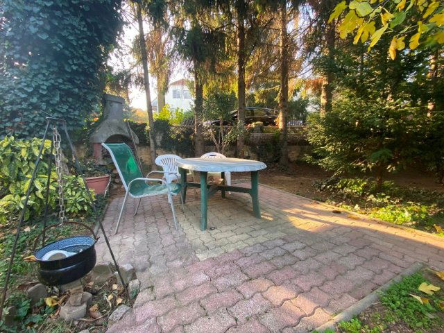 Eladó családi ház, Pécsett 125 M Ft, 4+2 szobás