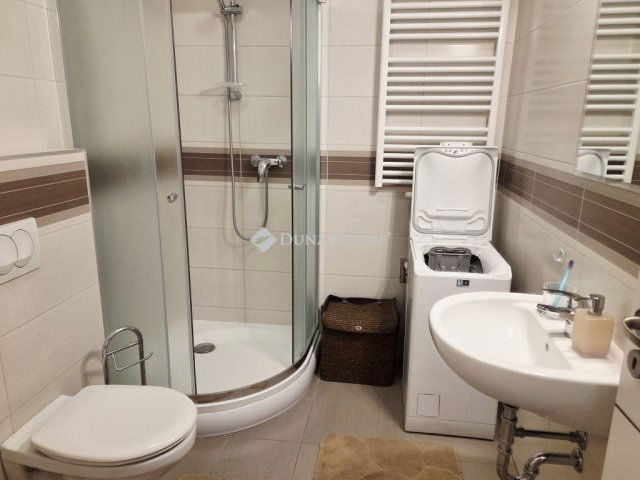 Eladó téglalakás, Budapesten, XI. kerületben 98.9 M Ft, 2 szobás