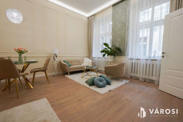 Eladó téglalakás, Budapesten, V. kerületben 109.9 M Ft, 2 szobás