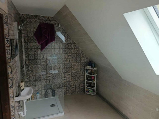 Eladó családi ház, Tamásiban 120 M Ft, 6 szobás