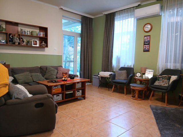 Eladó családi ház, Vámosszabadin 119.9 M Ft, 4 szobás