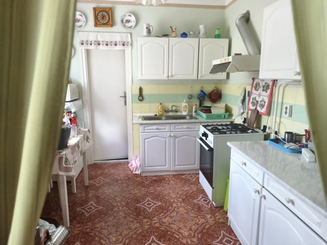 Eladó családi ház, Kurityánon 18 M Ft, 2 szobás