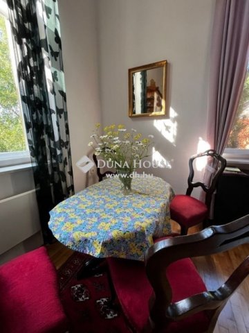 Eladó téglalakás, Visegrádon 109.8 M Ft, 2 szobás