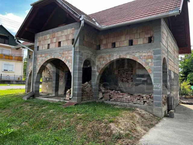 Eladó családi ház, Alsószuhán 12.9 M Ft, 4 szobás