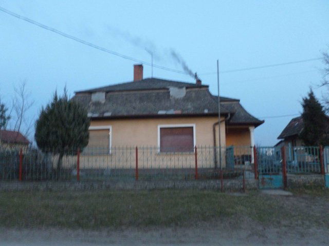 Eladó családi ház, Pilisen 39.99 M Ft, 3 szobás