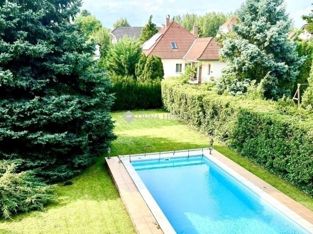 Eladó családi ház, Budapesten, XVI. kerületben 269 M Ft