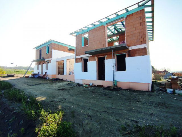 Eladó ikerház, Fóton 144.5 M Ft, 5 szobás / költözzbe.hu