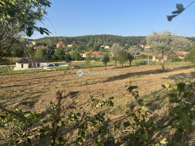 Eladó telek, Tinnyén 31 M Ft / költözzbe.hu