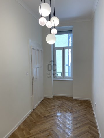 Eladó téglalakás, Budapesten, I. kerületben 109.9 M Ft, 3 szobás