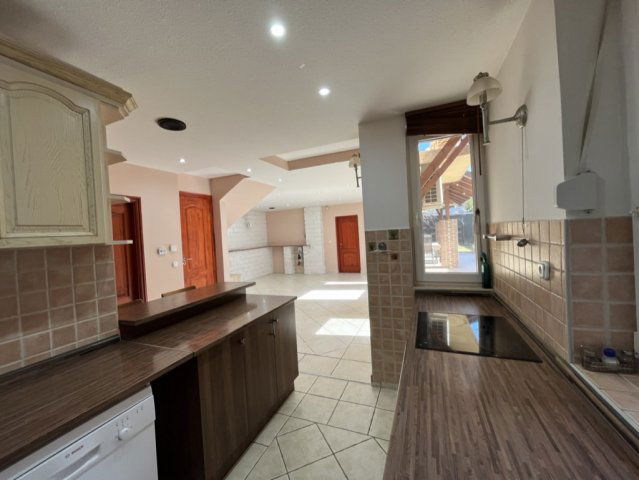 Eladó családi ház, Fóton 142.5 M Ft, 3+2 szobás