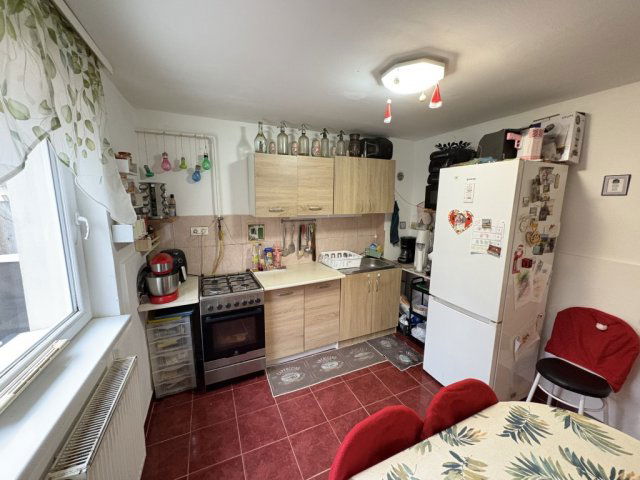 Eladó családi ház, Kaposváron 27.9 M Ft, 2 szobás