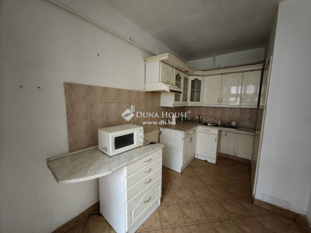 Eladó téglalakás, Lentiben 34.9 M Ft, 4 szobás
