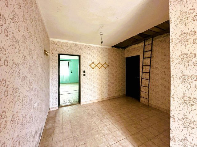 Eladó családi ház, Somlóvásárhelyen 17.9 M Ft, 2 szobás