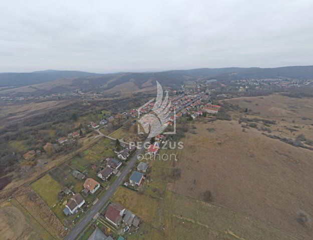 Eladó családi ház, Egercsehiben 6.8 M Ft, 2 szobás