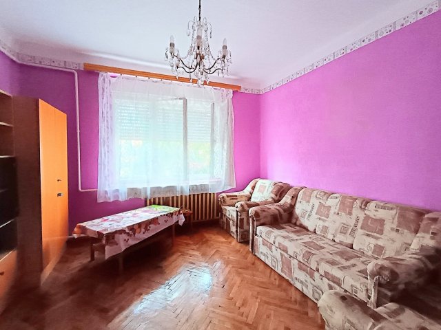 Eladó családi ház, Karácsondon 23.9 M Ft, 3 szobás