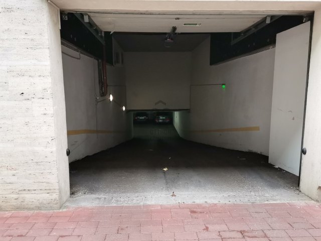 Eladó garázs, Budapesten, IX. kerületben 8.5 M Ft