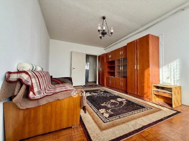 Eladó panellakás, Miskolcon 32.99 M Ft, 2+1 szobás