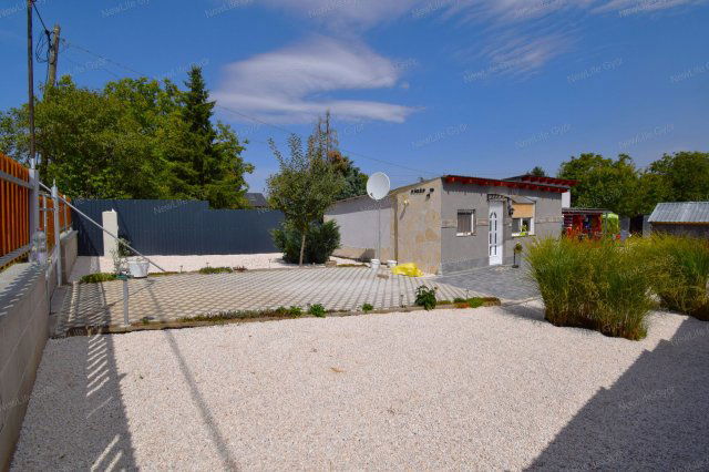 Eladó családi ház, Győrságon 38 M Ft, 2 szobás