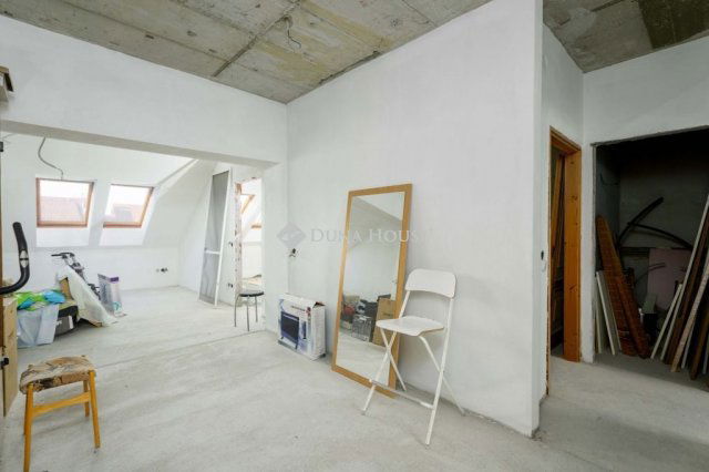 Eladó családi ház, Győrött 136.49 M Ft, 7 szobás