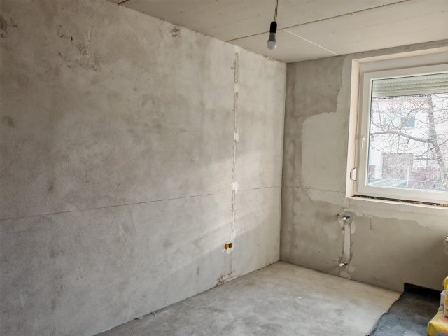 Eladó családi ház, Kesztölcön, Klement utcában 49.9 M Ft