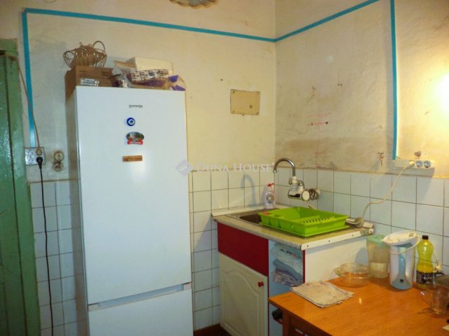 Eladó családi ház, Baracskán 19.9 M Ft, 2 szobás