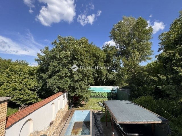 Eladó családi ház, Budapesten, III. kerületben 149.9 M Ft