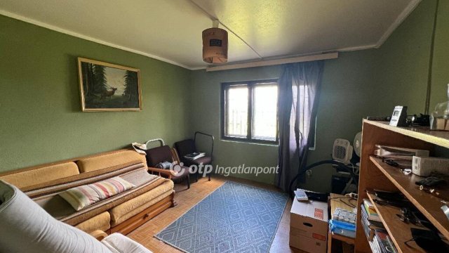 Eladó nyaraló, Egerben 13 M Ft, 2 szobás / költözzbe.hu