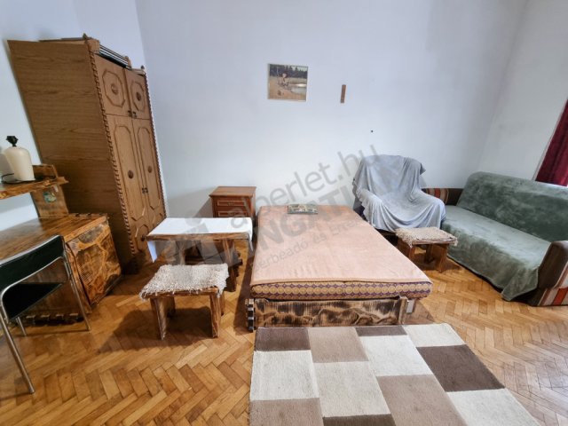 Kiadó téglalakás, albérlet, XI. kerületben, Kosztolányi Dezső téren