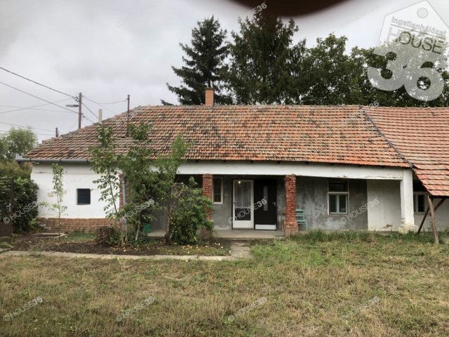 Eladó családi ház, Tiszasason 9 M Ft, 3 szobás