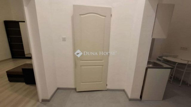 Eladó téglalakás, Budapesten, VII. kerületben 60 M Ft, 1 szobás